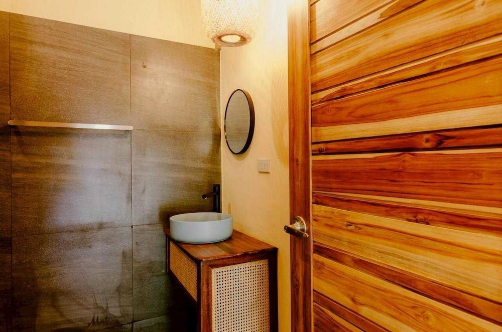 Lomhaijai Homestay