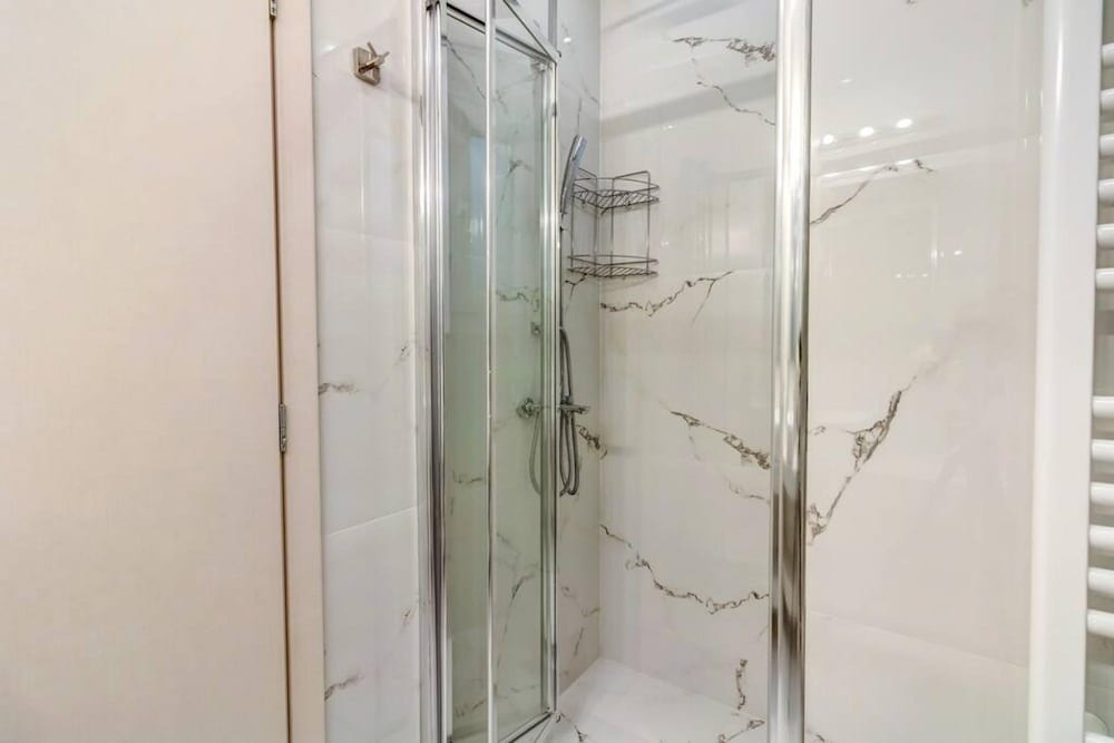Koukaki lux 2BD 1master ap Next to Acropolis