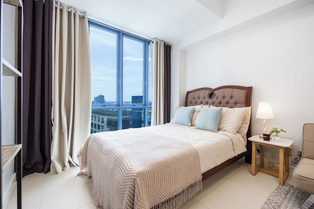 Virgo Nest Rentals - 38th Park Ave, IT Park Cebu - City View