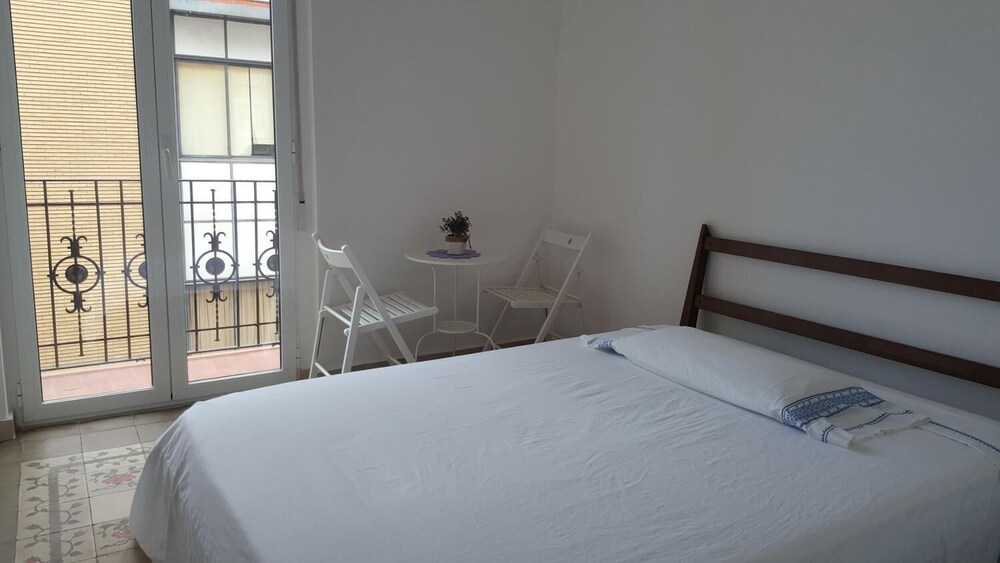 OYO Guest House Ruzafa