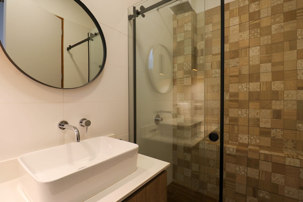 Elegant 3BR Duplex With Balcony in Miraflores