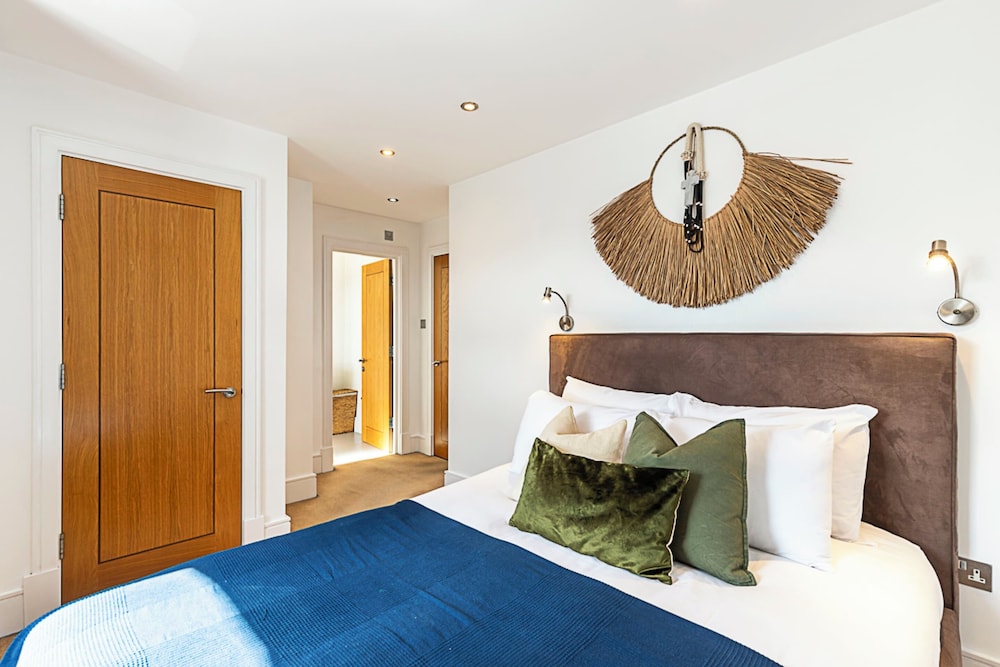 Stylish One Bedroom Apartment