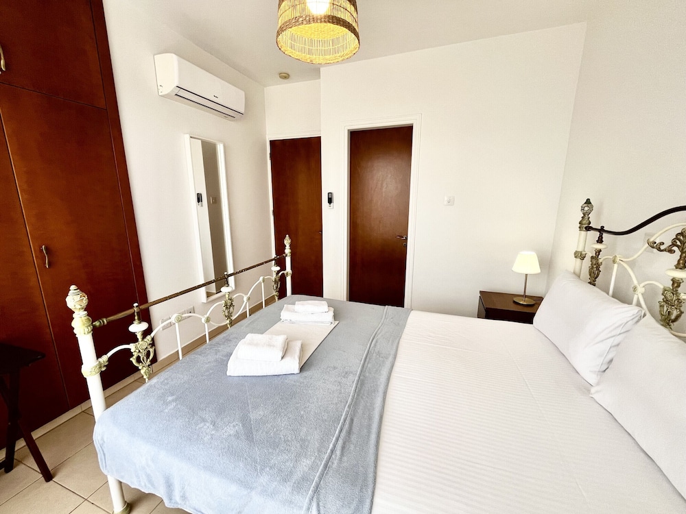 65 PRO - Stay Aphrodites Dream Villa
