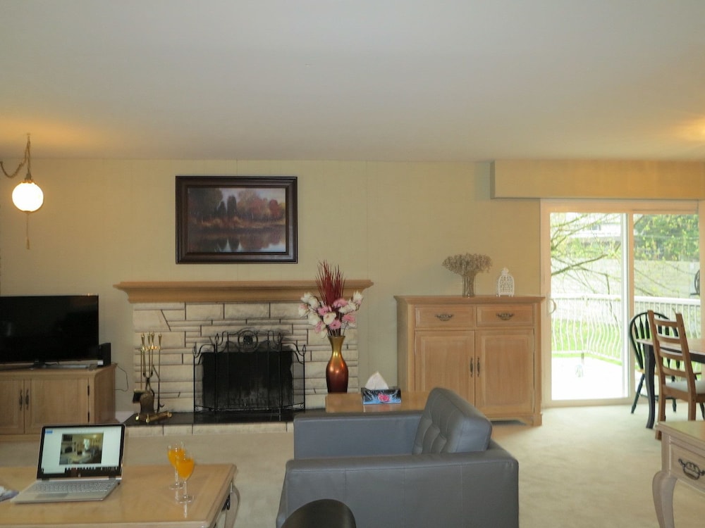 Sweet Home - 3 Bedroom view 4
