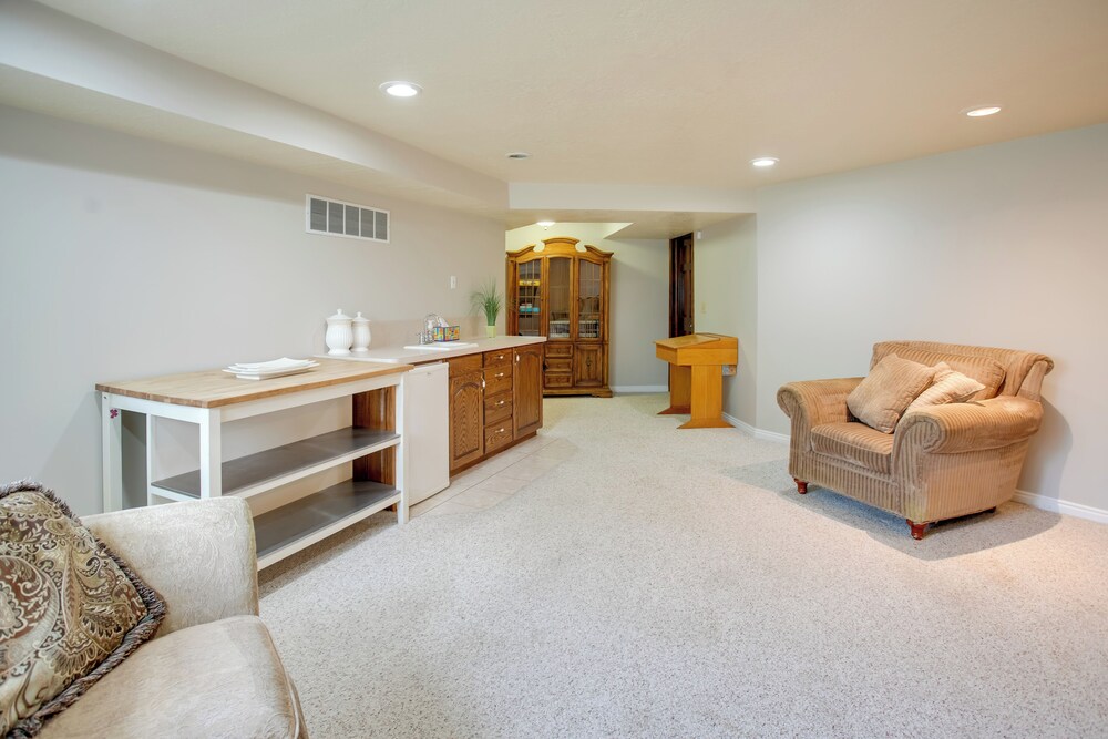 Hike, Golf, Ski & More: Family Home in South Weber