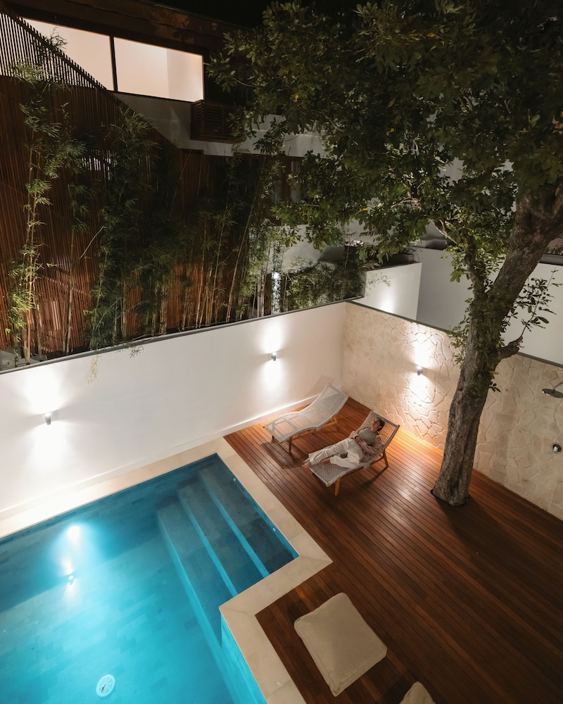 Treetop Villas