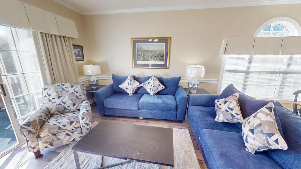 Magnolia Place 4665-204 2 Bedroom Condo