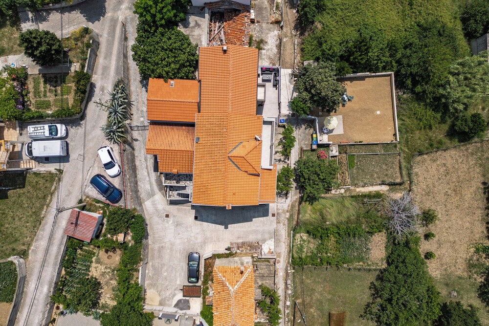 Harmony House Vito