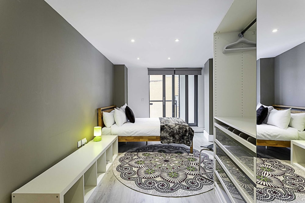 Duplex Two-bed Apartment Near Tower Bridge