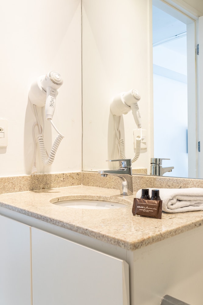 Setin Downtown Genebra by Viva - Apartamentos completos na Bela Vista com piscina