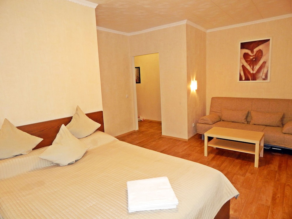 Hanaka Apartments on Zeleniy 93