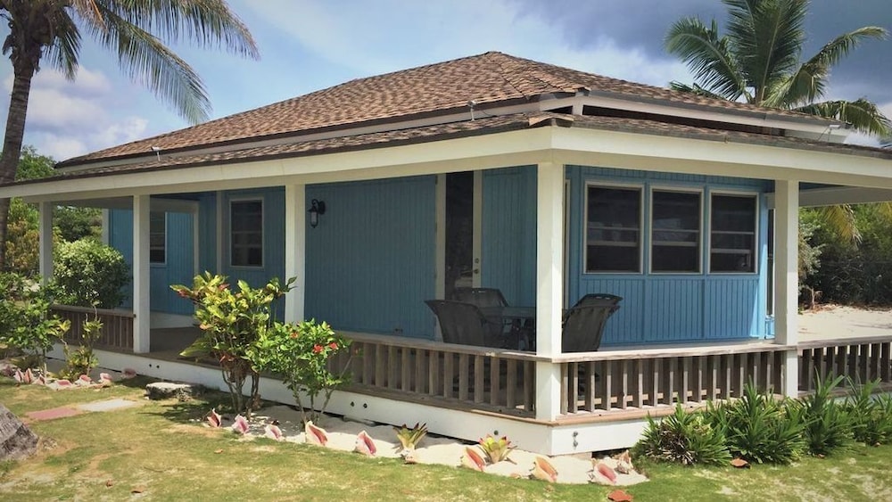 5 Beach Homes Near White Sand Beaches of South Andros