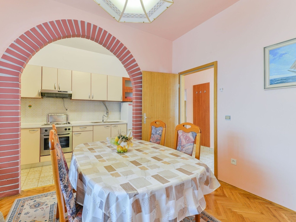 Apartment on Vir Island Near Sandy Beaches