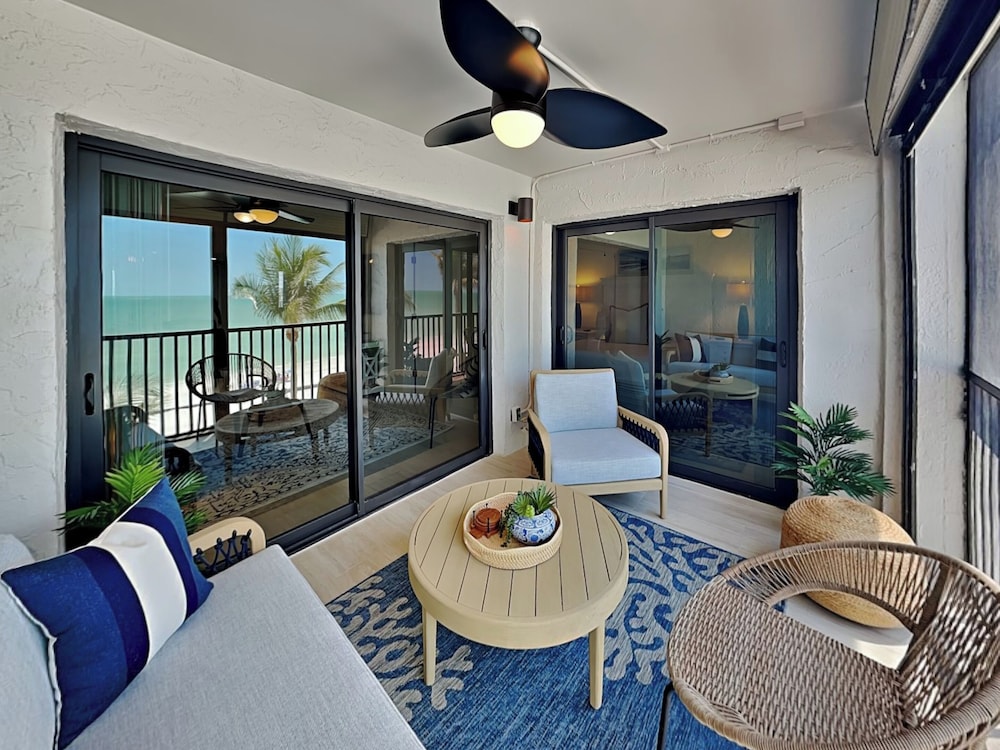 Seaside 3 by Distinctive Beach Rentals