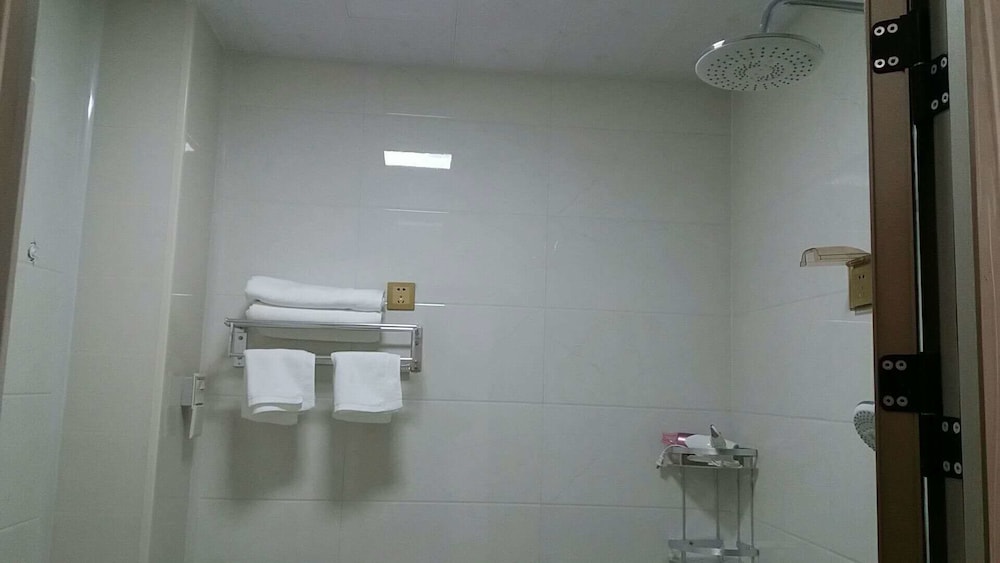 Xuhao Hotel