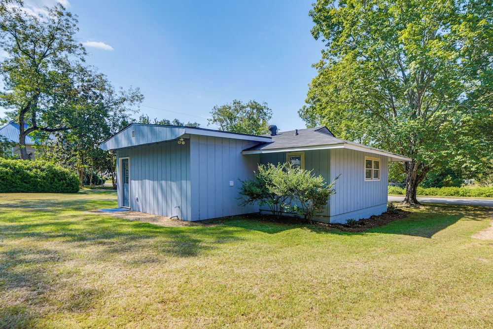 Walk to Dtwn Pine Mountain! 'evergreen Cottage'