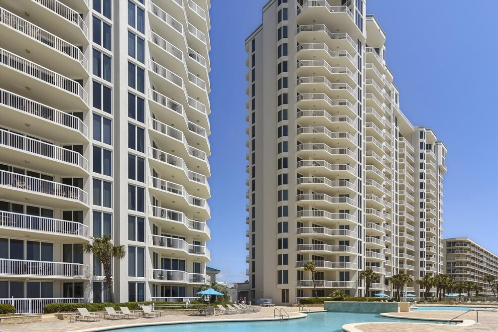 Silver Beach 1006w 4 Bedroom Condo