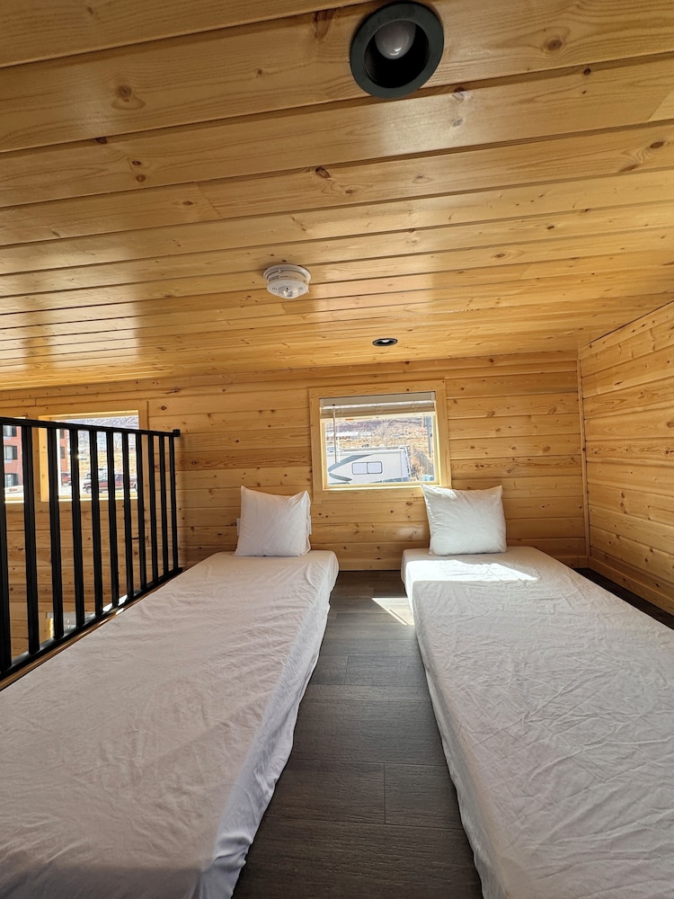 Arches Hut