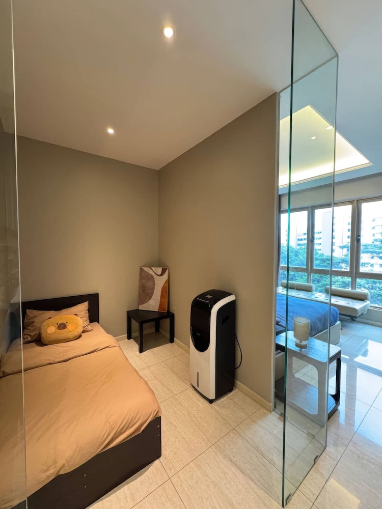 Dorsett Hartamas SkyPool & Chill