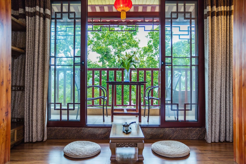 Yangshuo Riverview Hotel