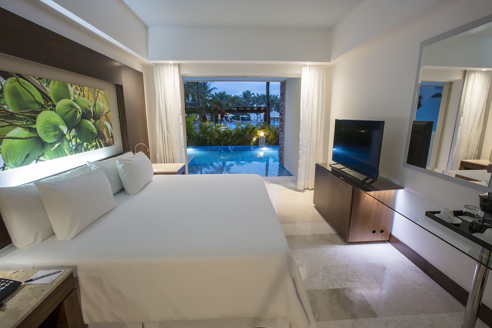 Krystal Grand Nuevo Vallarta – All Inclusive