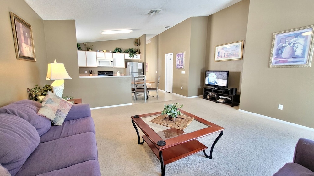 HL740BD 4 Bedroom Villa in Hampton Lakes 4 Home