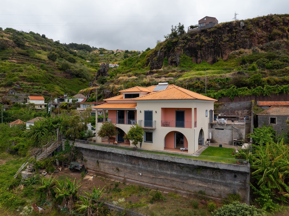 Villa Flor in Santa Cruz