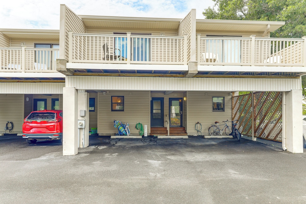 ~ 1 Block to Bethany Beach, Retreat w/ Pool Access