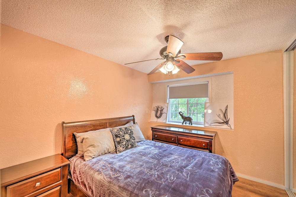 Bright California Home w/ Patio < 1 Mi to Hiking! view 4