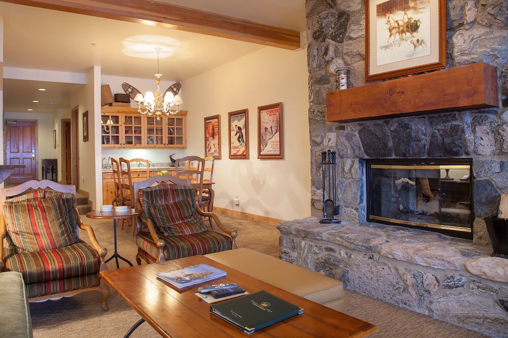 Trail's End Lodge at Deer Valley Resort - Two Bedroom Residence with Spa #405 2 Condo