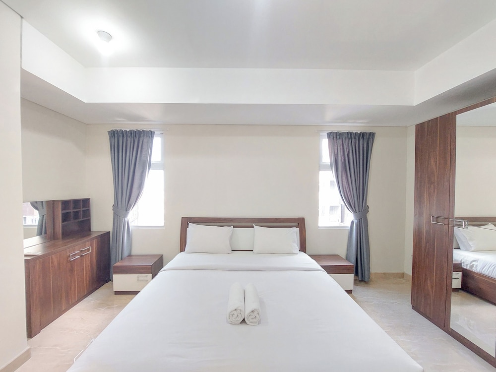 Serene And Comfort Living 3Br At Podomoro City Deli Medan Apartment