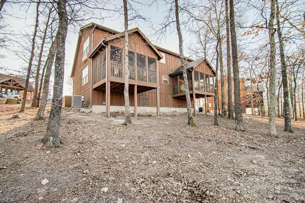 Bear Cabin Getaway