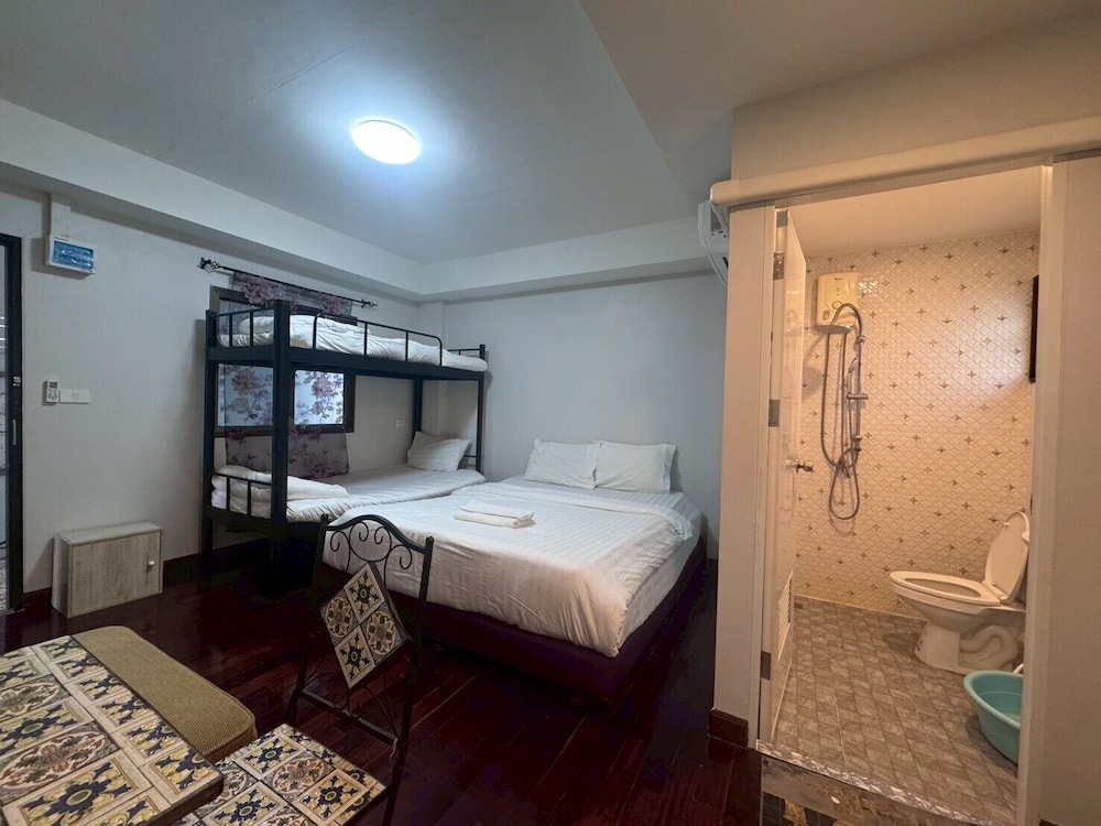 Sukhum Suvarnabhumi Airport Guest House