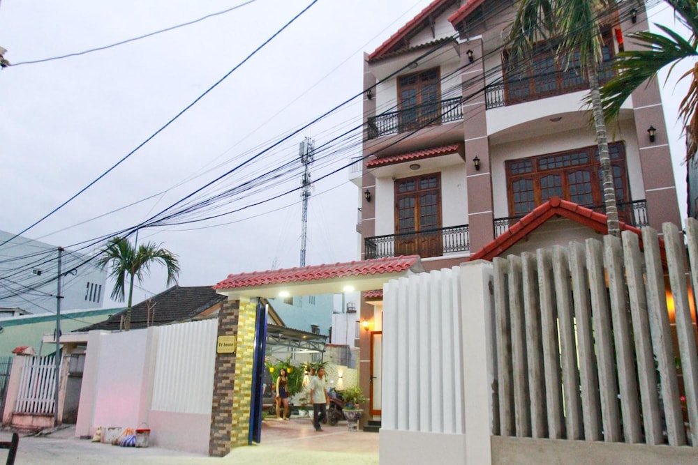 Ty house