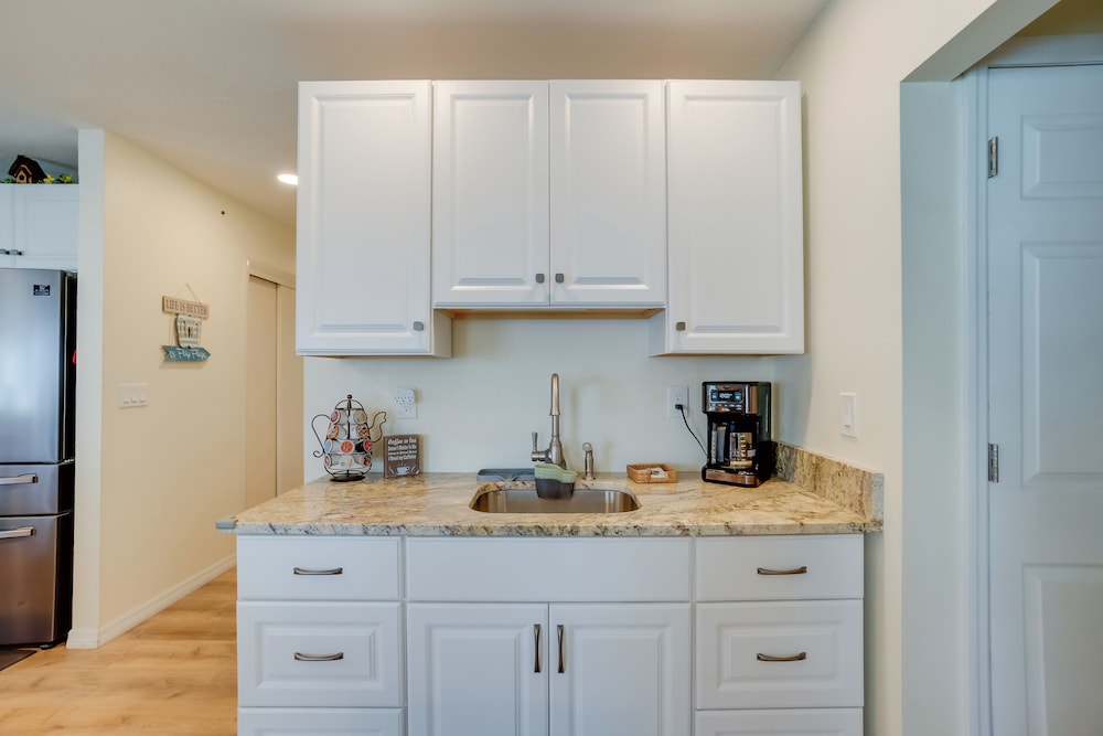 Heated Pool + Lanai: Peaceful Punta Gorda Stay