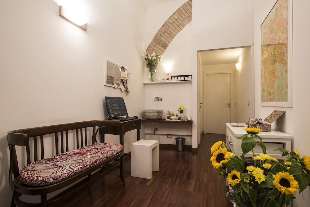 Arco del Lauro Bed & Breakfast