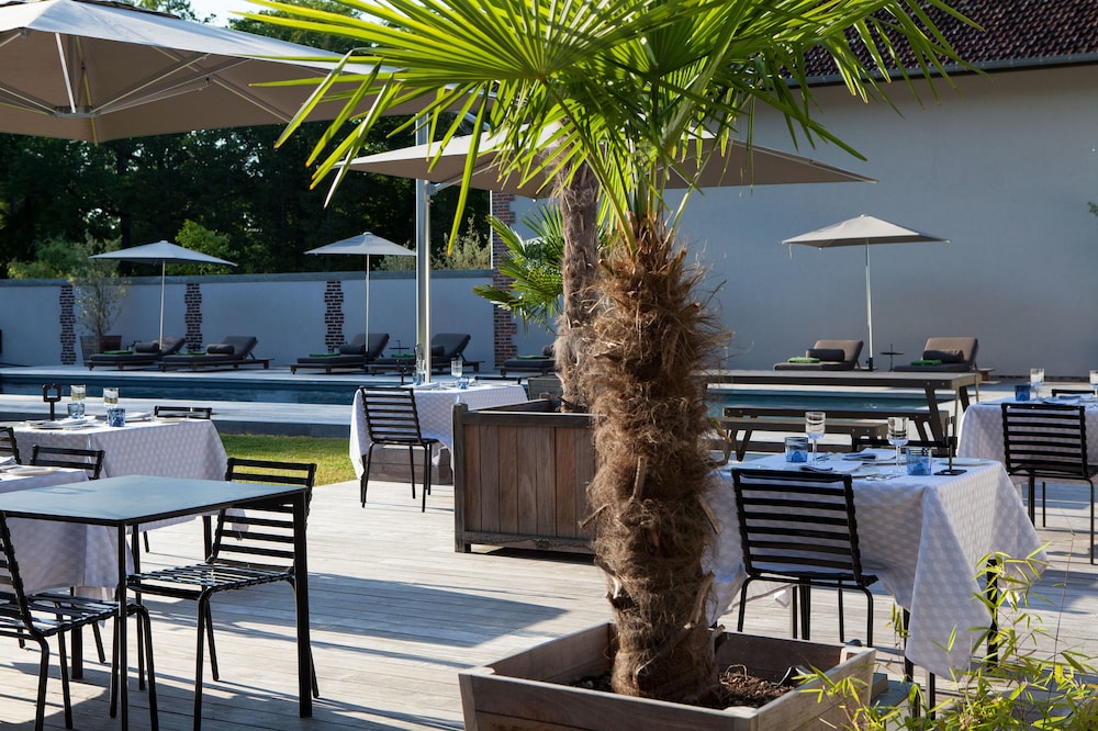 Château De La Resle - membre Design Hotels
