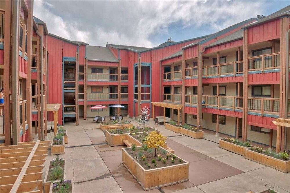 Longbranch 309