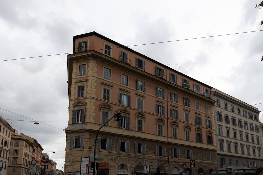 Vatican Suite 2 Levels Completely Renovated