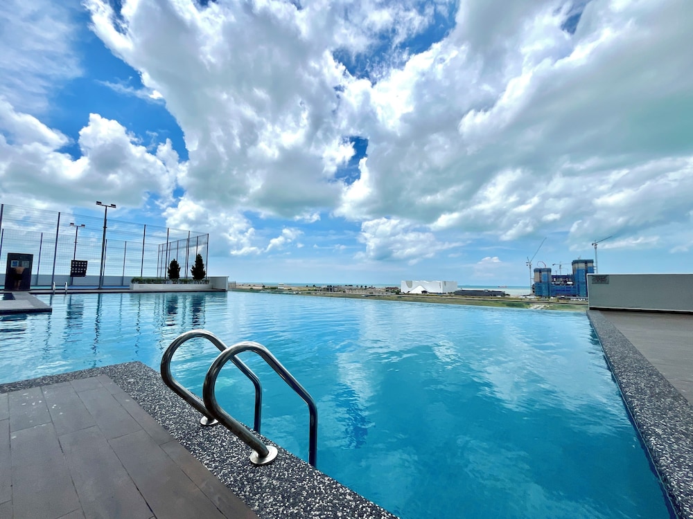 Amber Cove Melaka by Manhattan Group