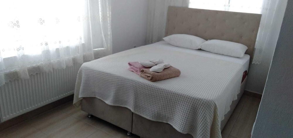 GEYİKLİ BULUT PANSİYON