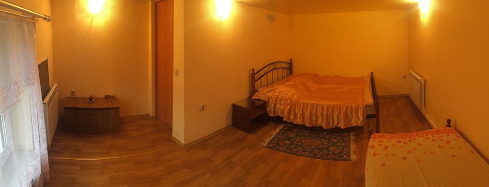 Hostel Malinovski
