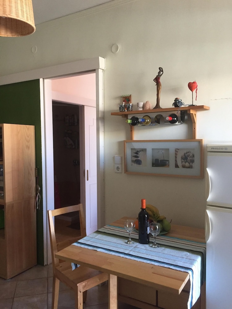 Erieta sea View Apartment 50m From the Beach