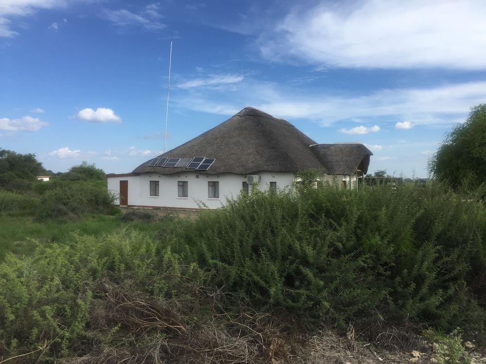 Rakops River Lodge