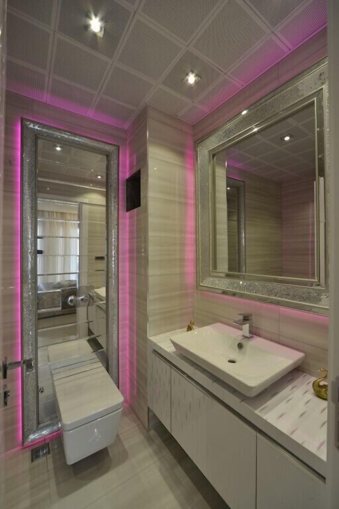 Calista Premium Residence