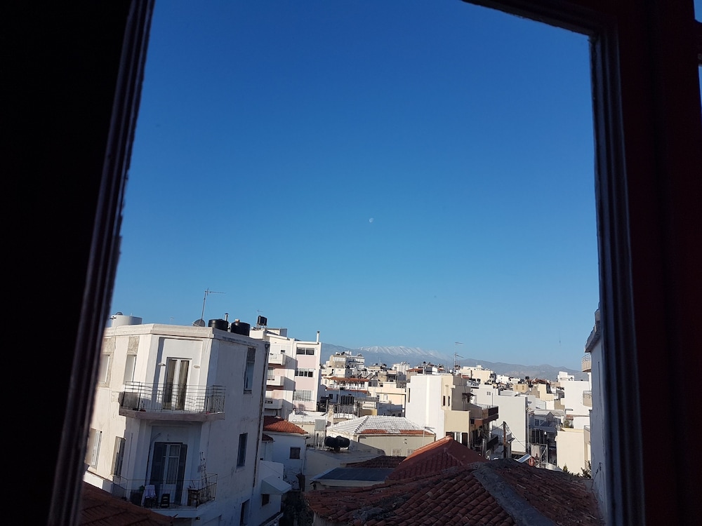 Heraklion Vacations - Arhontiko in the city - Property Image 25