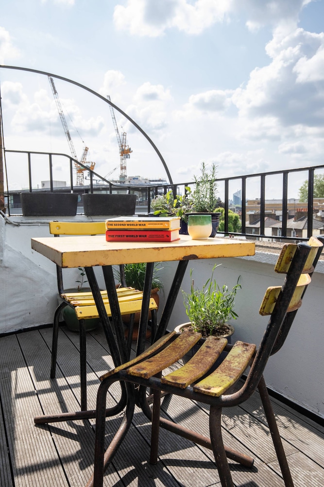 Lyme Terrace by Onefinestay