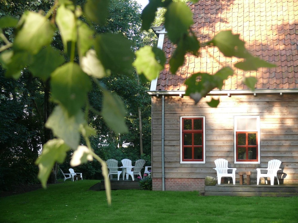 Photo 42
