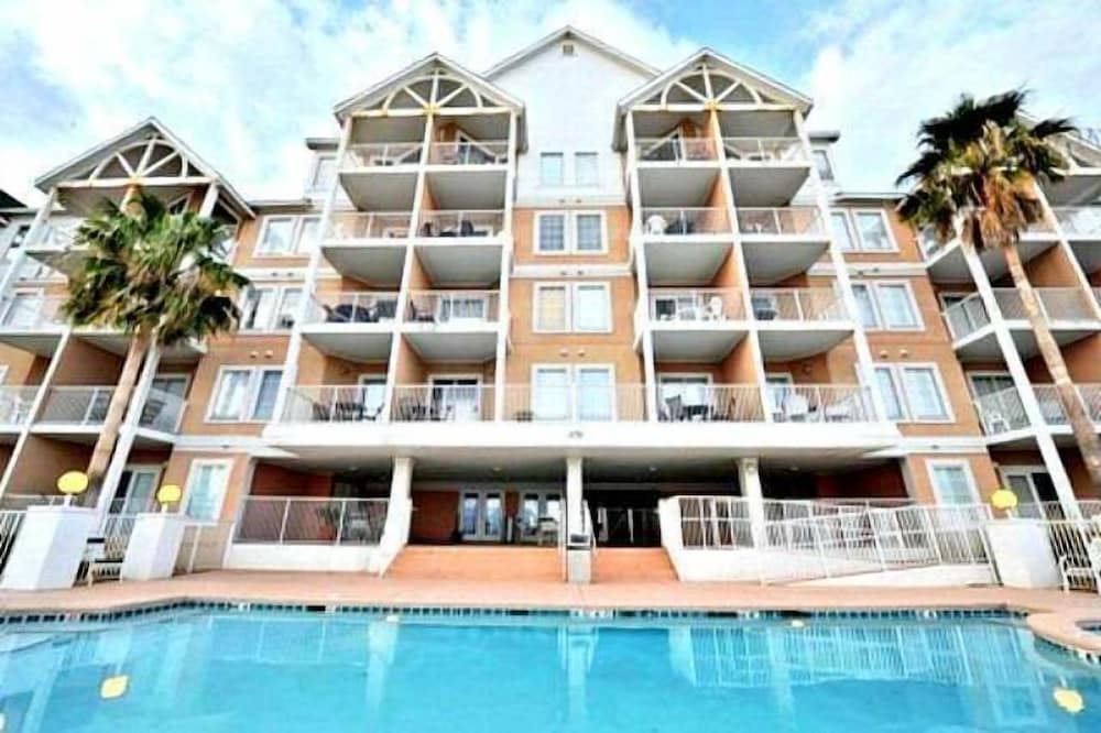 Grand Beach Resort