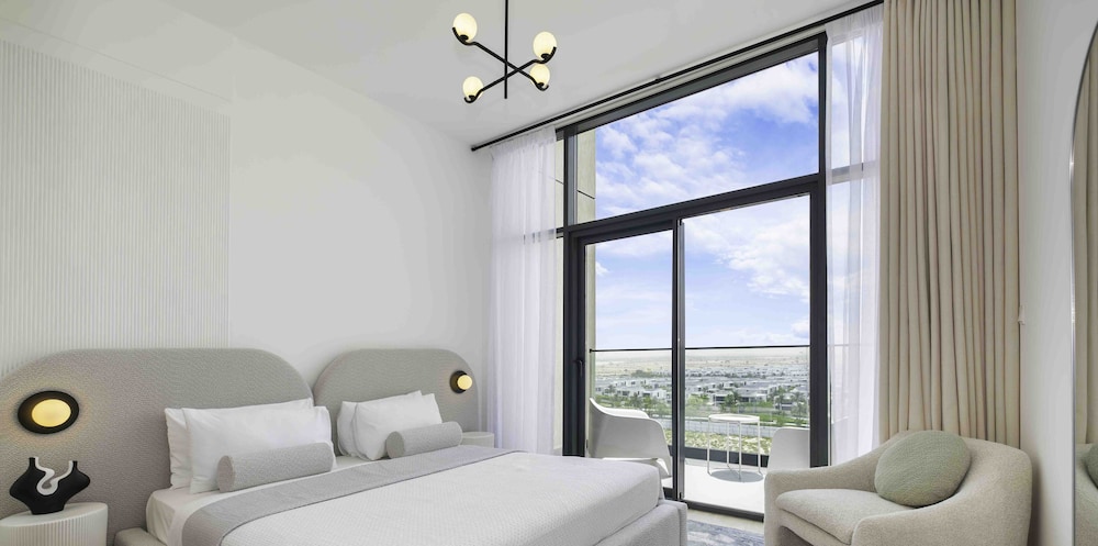 LUX The Dubai Hills Executive Suite